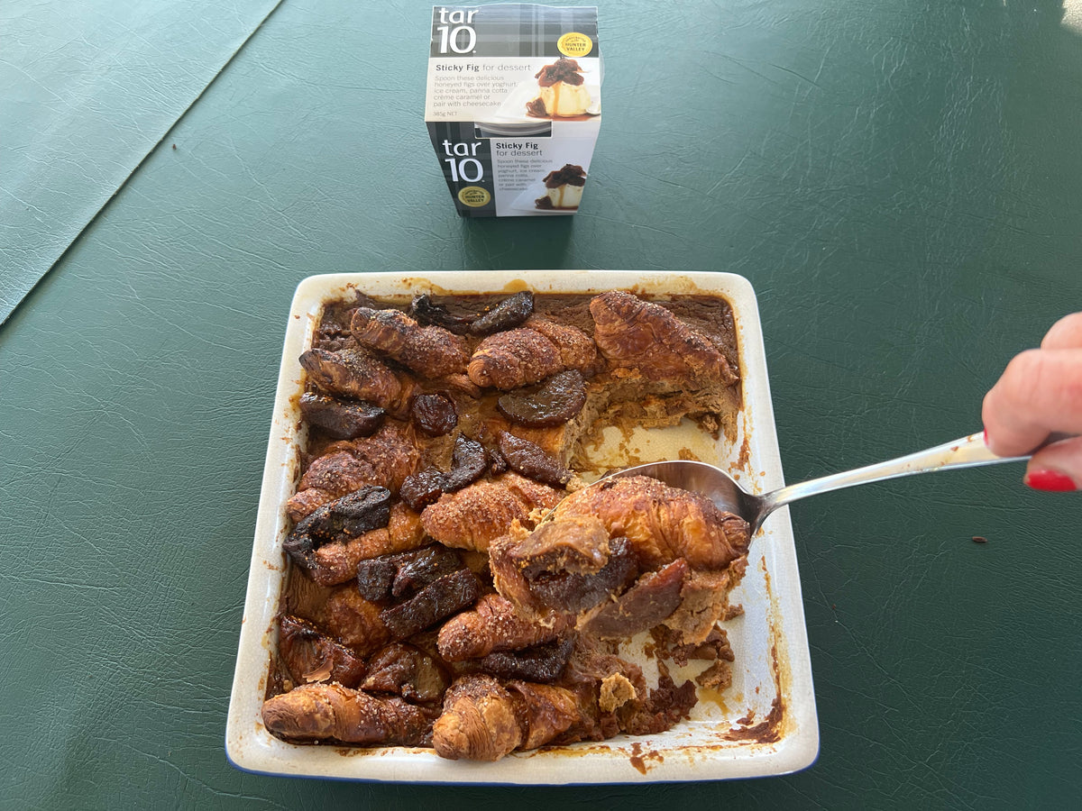 Sticky Fig and Croissant Pudding – tar10au